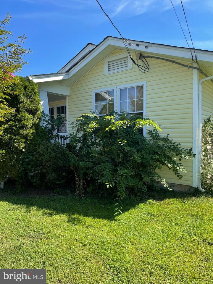 Property Photo:  404 Livingstone Street  VA 22443 