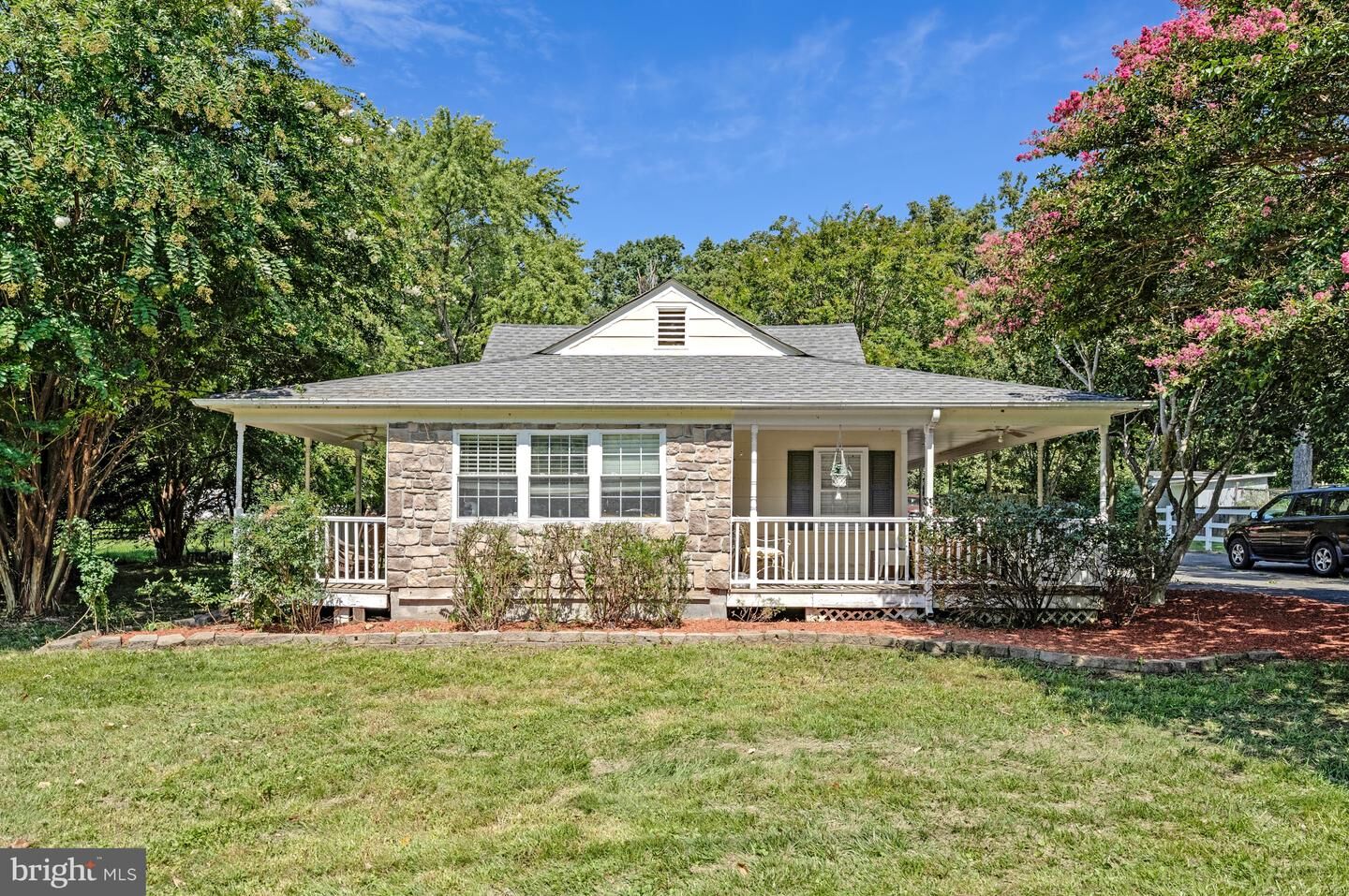 Property Photo: 12504 Popes Head Road VA 20124