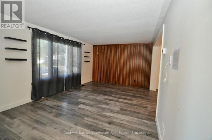 Photo de la propriété: 13 Yonge Street South ON P1H 1W7