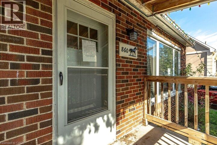 Property Photo:  860 Garth Street  ON L9C 4K8 