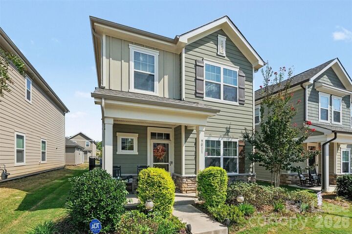 Property Photo:  9011 Ramsford Court  NC 28227 