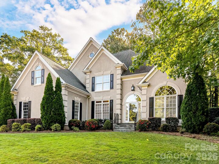 Property Photo:  10835 Alexander Mill Drive  NC 28277 