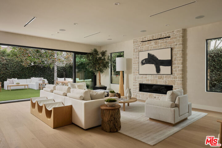 Property Photo:  3732 Beethoven St  CA 90066 
