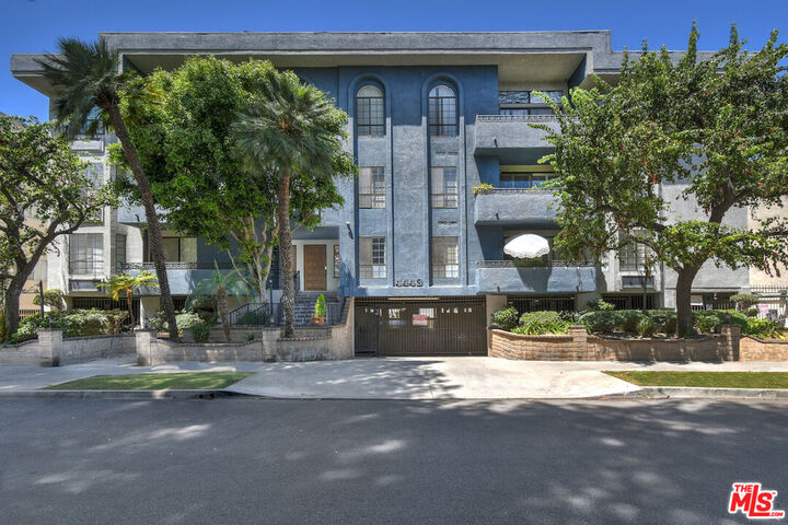 Property Photo:  4443 Ventura Canyon Ave, Unit 304  CA 91423 