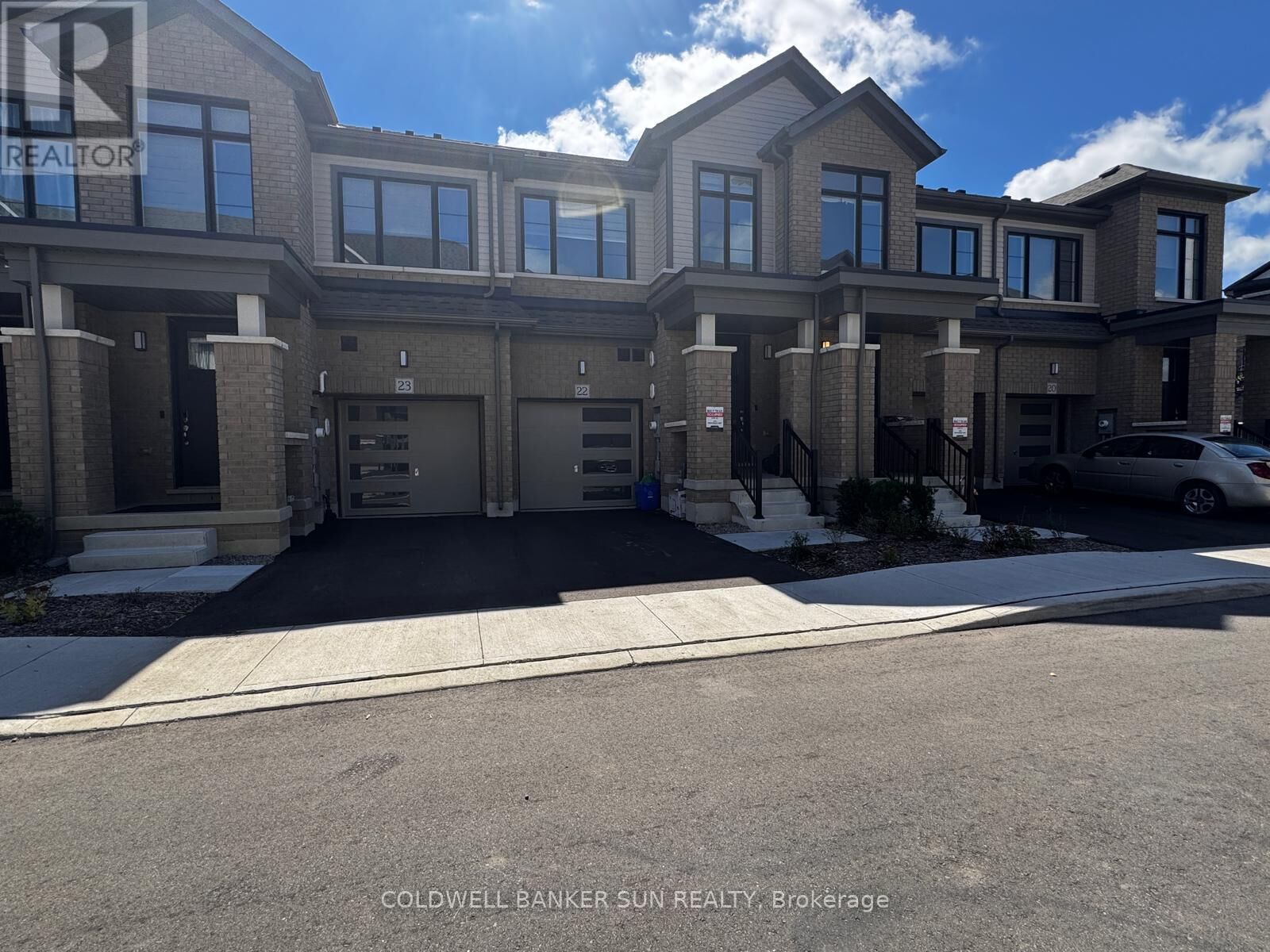 Property Photo:  474 Provident Way 22  ON L0R 1W0 