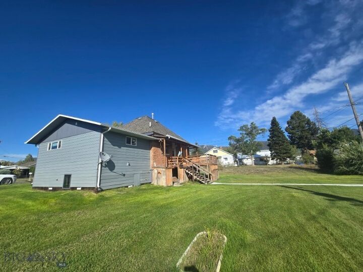 Property Photo: 1926 Yale Avenue MT 59701