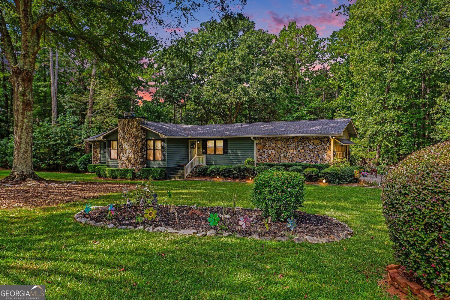 Property Photo: 63 Palmetto Pines Road GA 30268