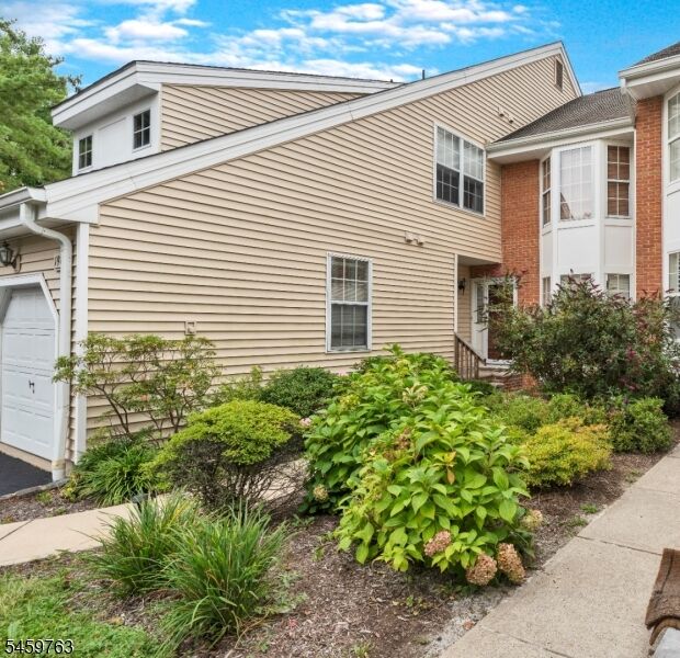 Property Photo:  198 Zeppi Ln  NJ 07052 