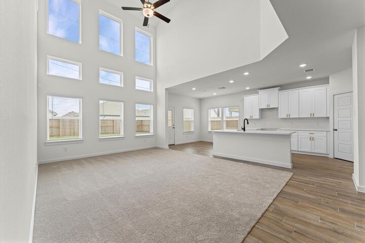 Property Photo: 8322 Amethyst Valley Lane TX 77515
