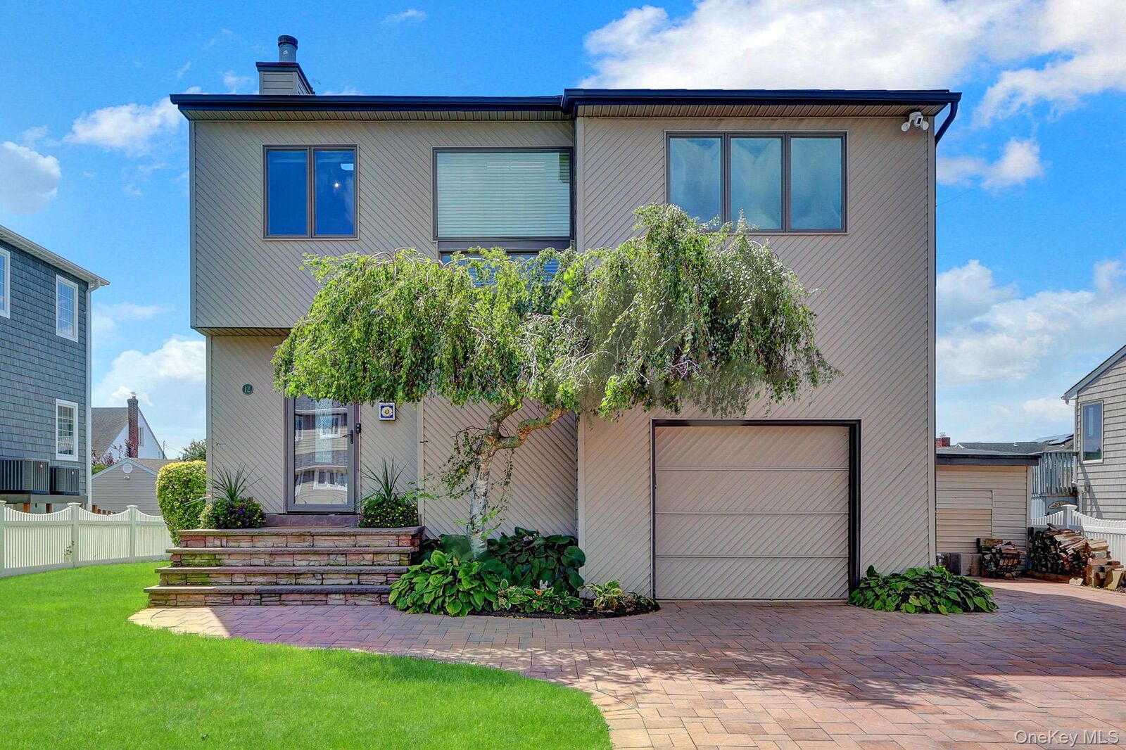 Property Photo:  12 Jetmore Place  NY 11758 