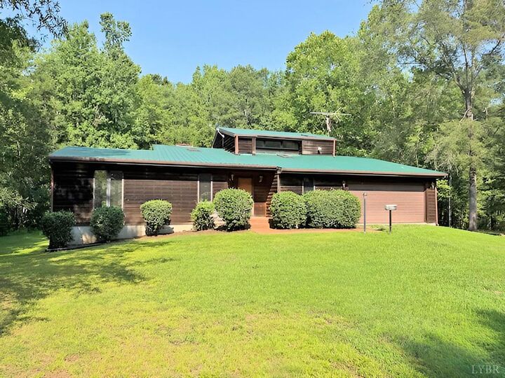 Property Photo:  5260 Markham Road  VA 24565 