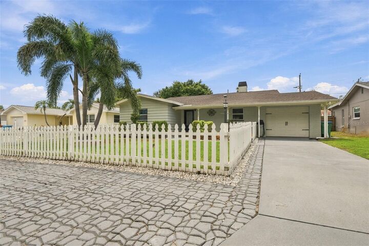 Property Photo: 11084 102nd Terrace FL 33778