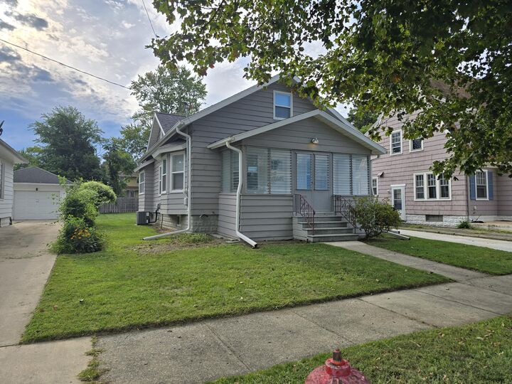 Property Photo:  110 N Higby Street  MI 49202 