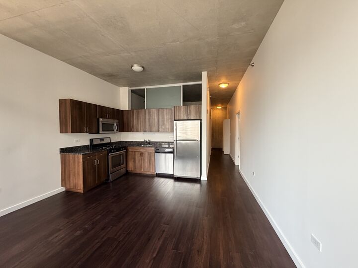 Property Photo: 235 W Van Buren Street 2819 IL 60607