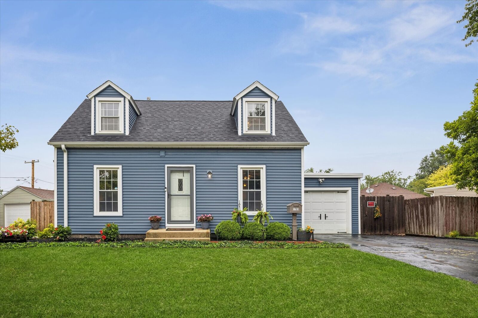 Property Photo:  1703 Terrace Avenue  IL 60435 