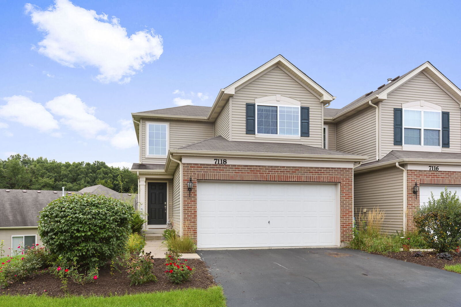 Property Photo: 7118 Hidden Green Circle IL 60020