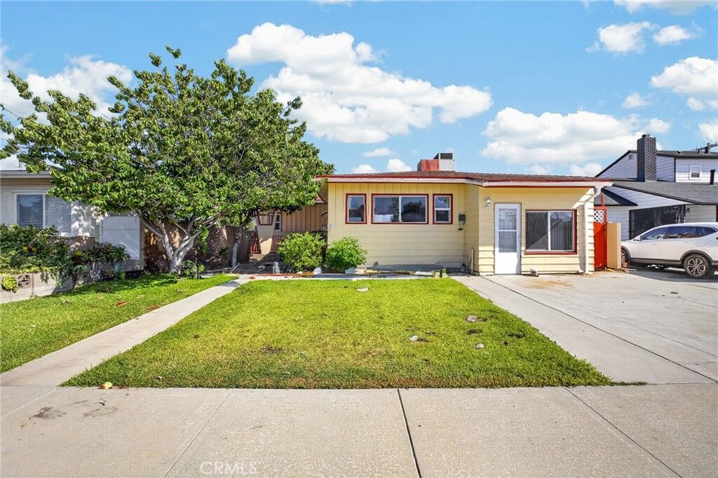 Property Photo:  10923 Belcher  CA 90650 
