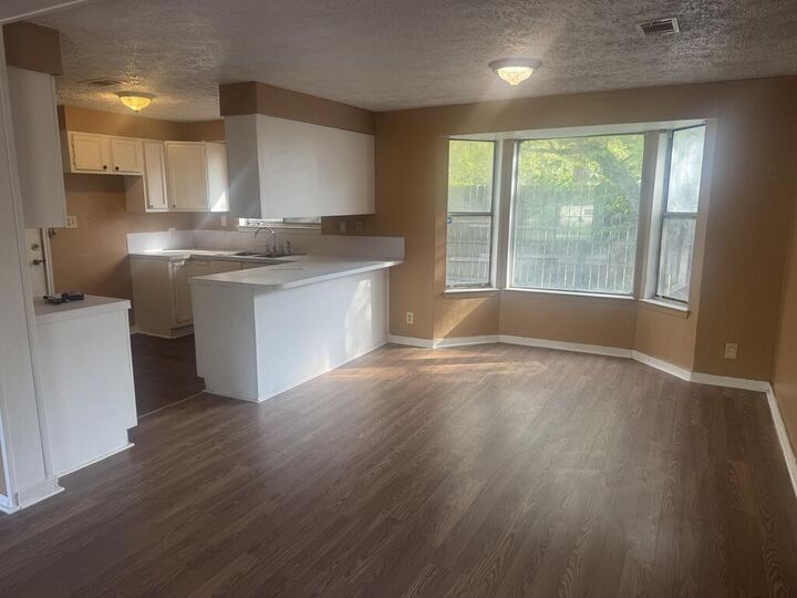Property Photo:  915 Hylane  TX 75904 