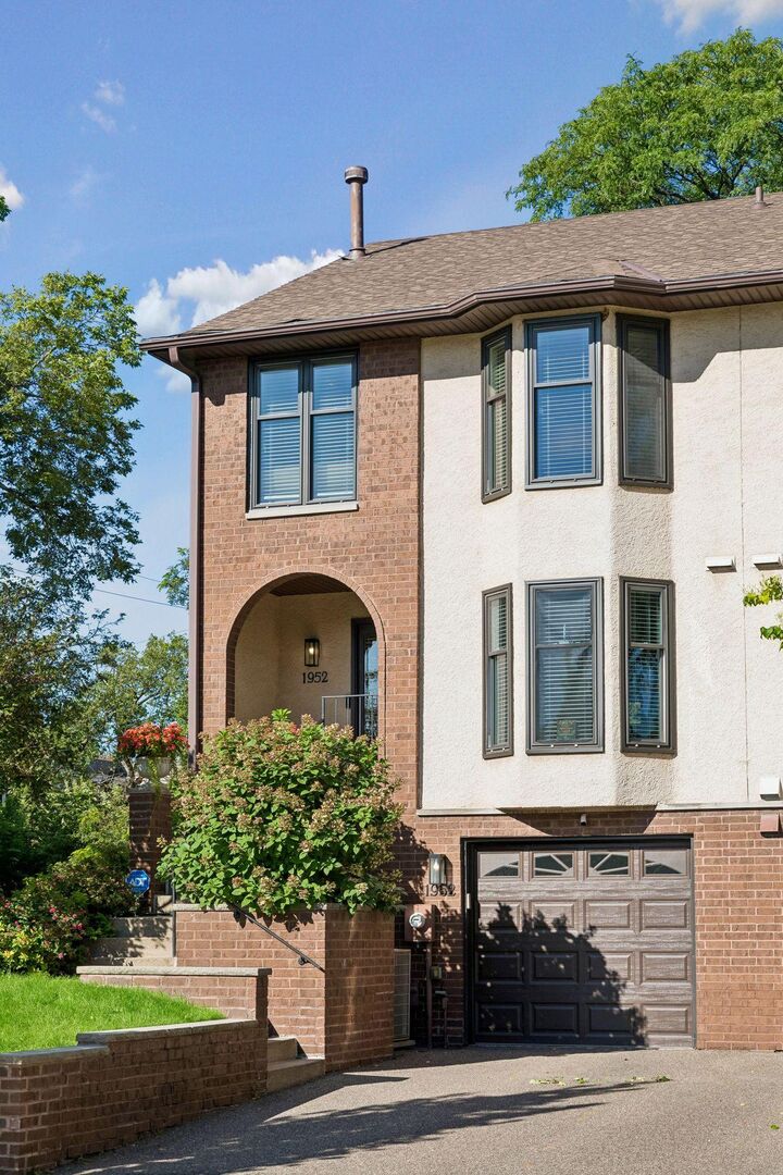 Property Photo: 1952 Dupont Avenue S MN 55403