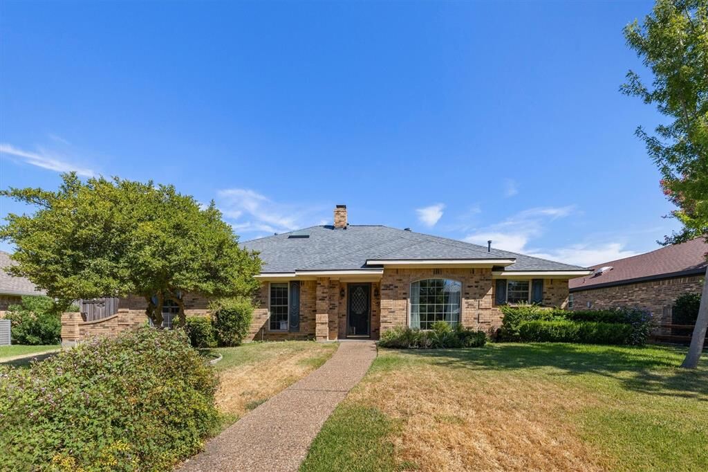 Property Photo: 1617 Danube Lane TX 75075