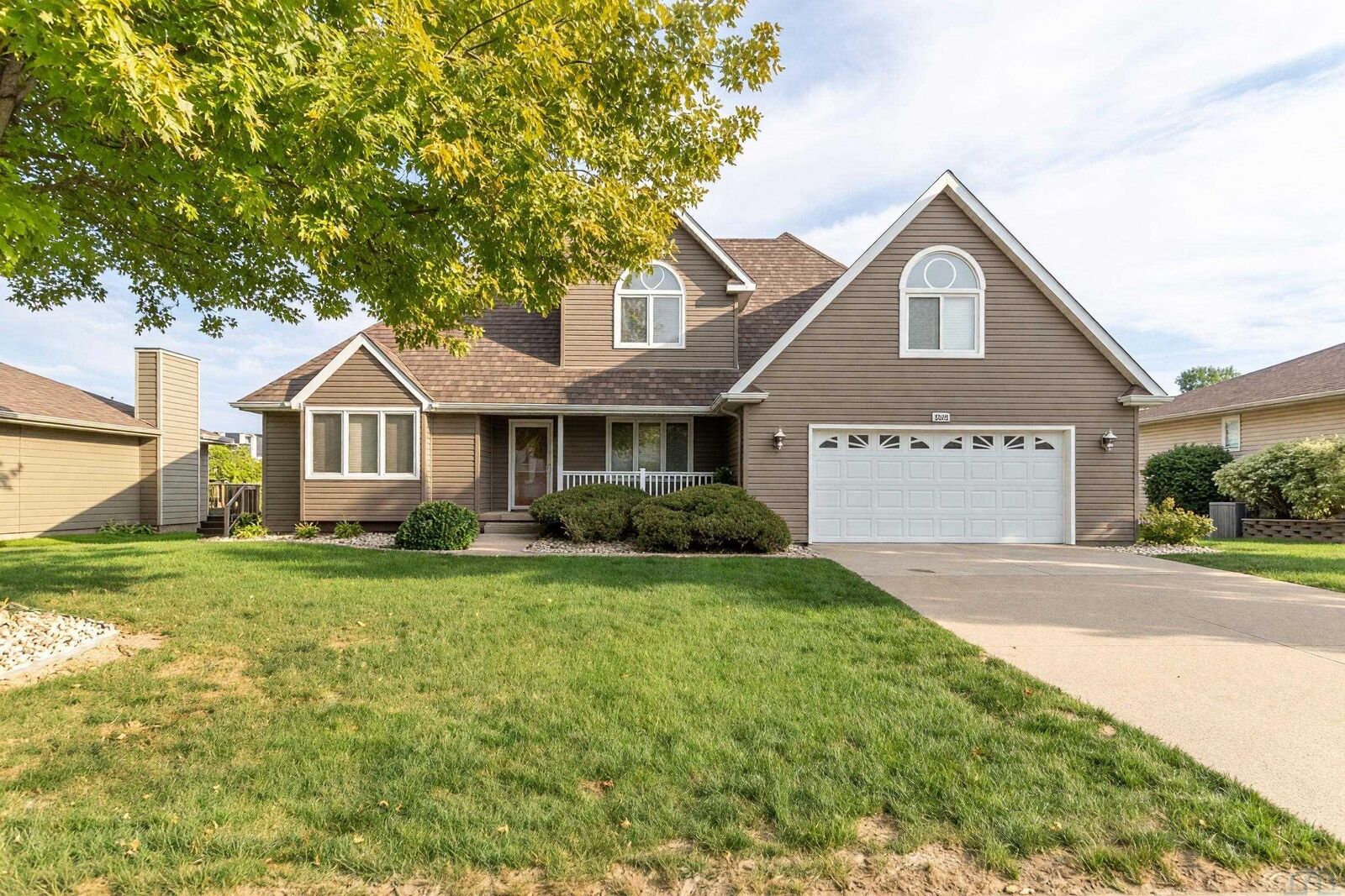 Property Photo: 4843 Singing Hills Blvd. IA 51106