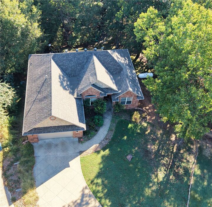 Property Photo: 8 Brougham Lane AR 72714