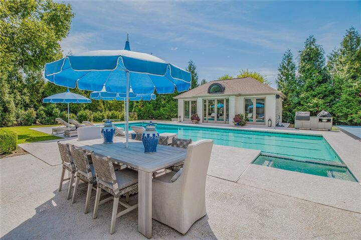 Property Photo:  4 W Leiston Drive  AR 72758 