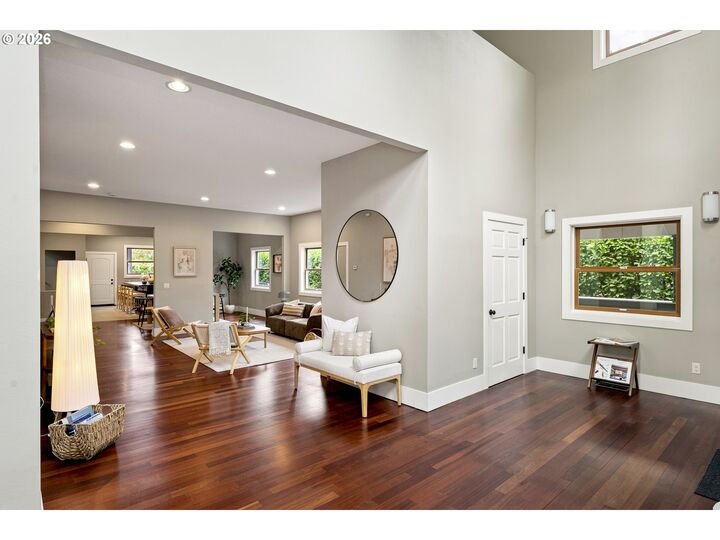 Property Photo:  914 SE Umatilla St  OR 97202 
