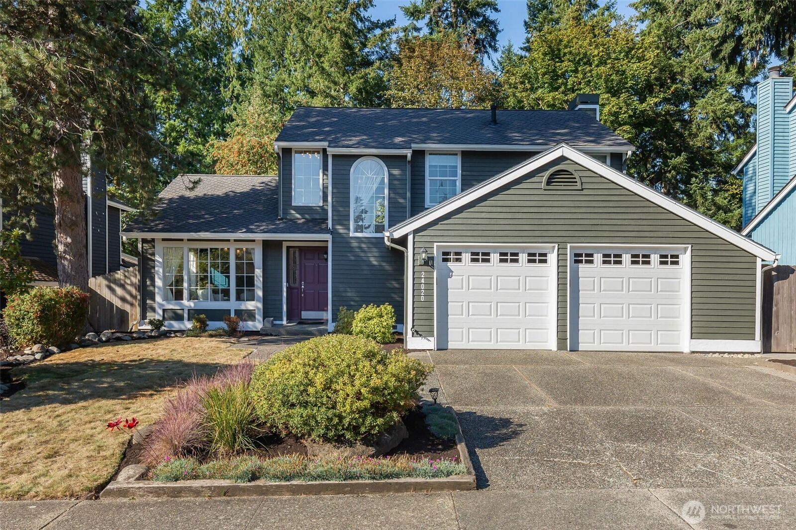 Property Photo:  24020 SE 42nd Street  WA 98029 