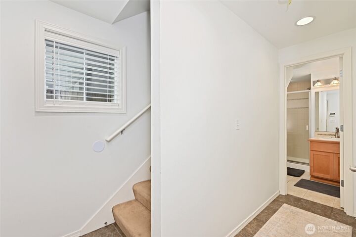 Property Photo:  8509  Midvale Avenue N C  WA 98103 