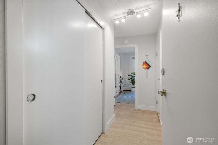 Property Photo:  1200  Boylston Avenue 203  WA 98101 
