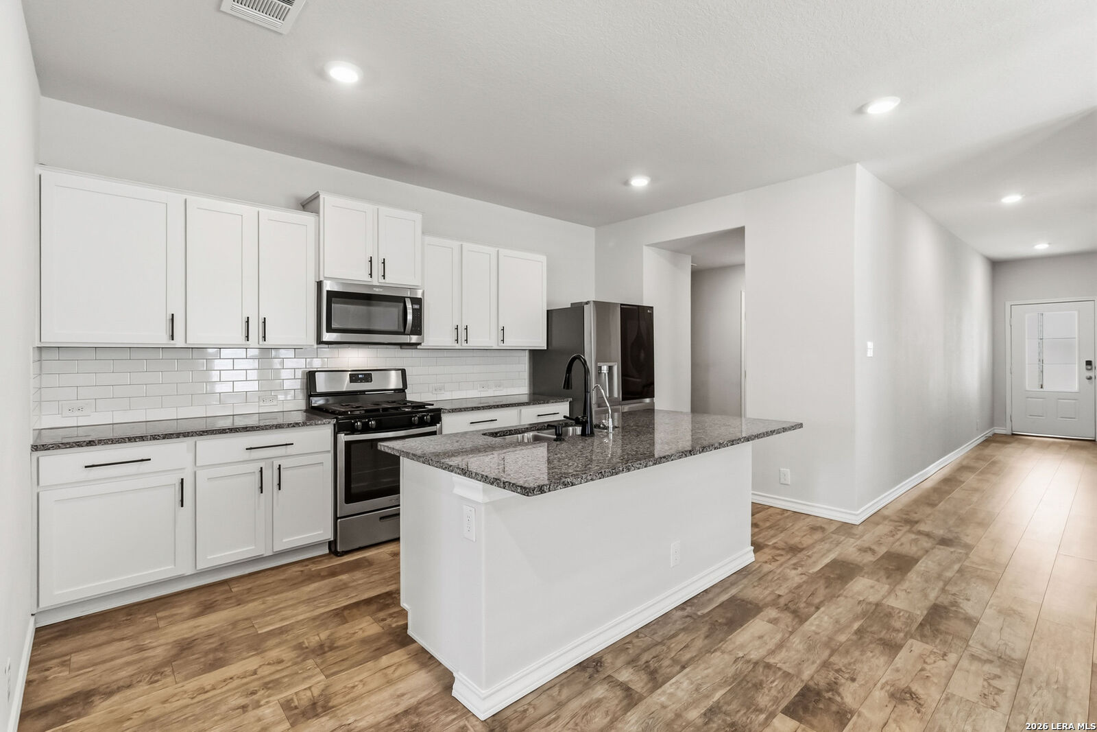 Property Photo: 5615 Chase Falls TX 78266