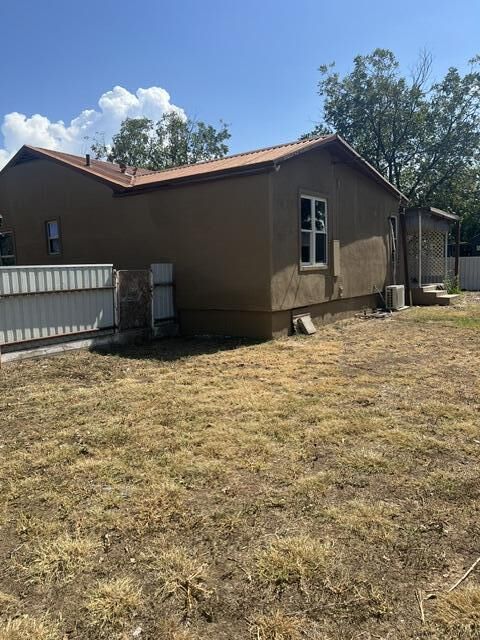 Property Photo:  300 E Ave Avenue  TX 76821 