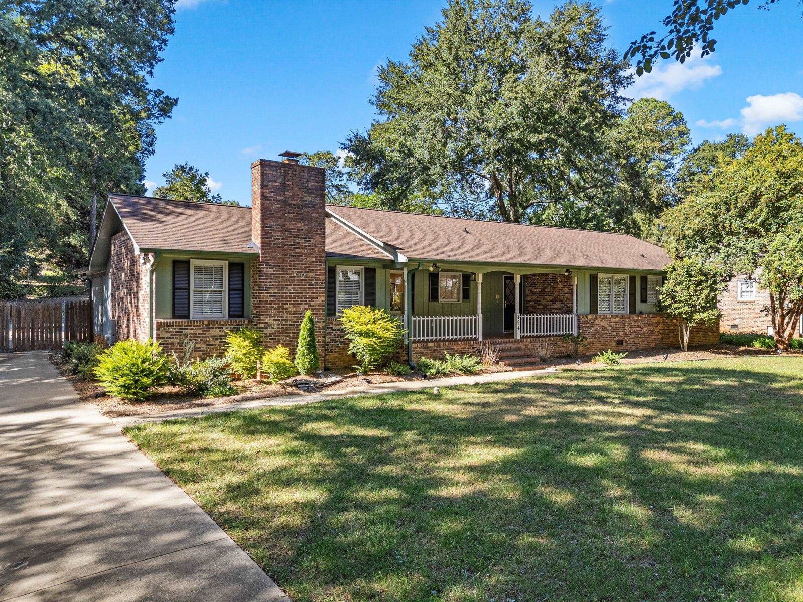Property Photo: 494 Royal Oak Drive SC 29302