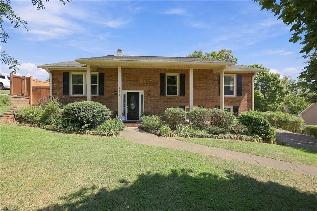 Property Photo: 1181 Bebb Willow Lane NC 27023