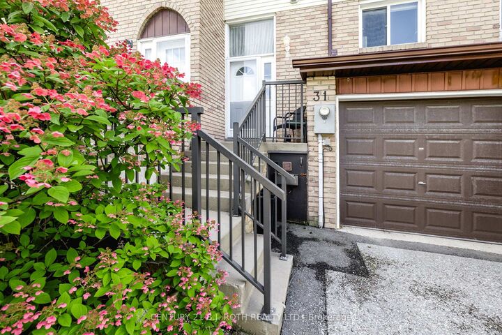 Property Photo:  52 Adelaide Street 31  ON L4N 3T5 