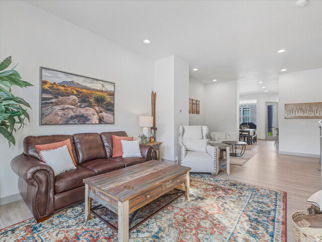 Property Photo:  7392 S Canyon Centre Pkwy #2  UT 84121 