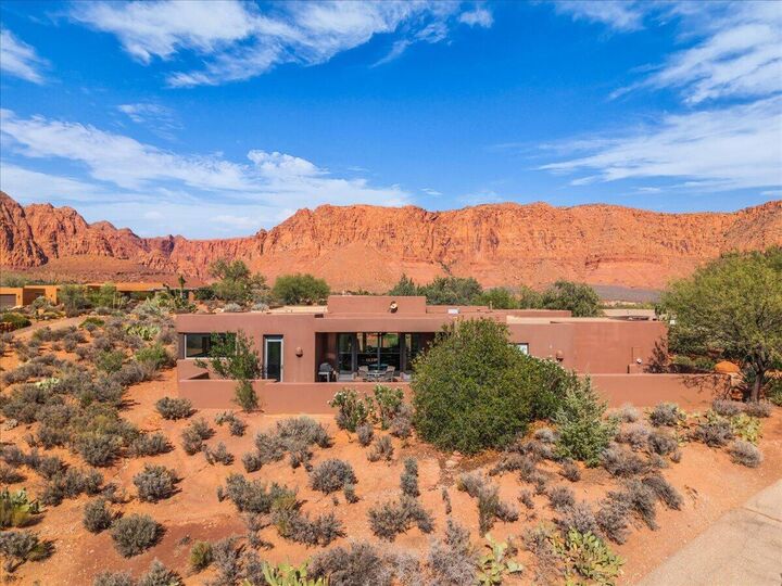 Property Photo: 1148 Shonto Way UT 84738