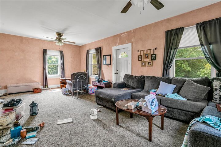Property Photo: 110 Monarch Avenue PA 15075