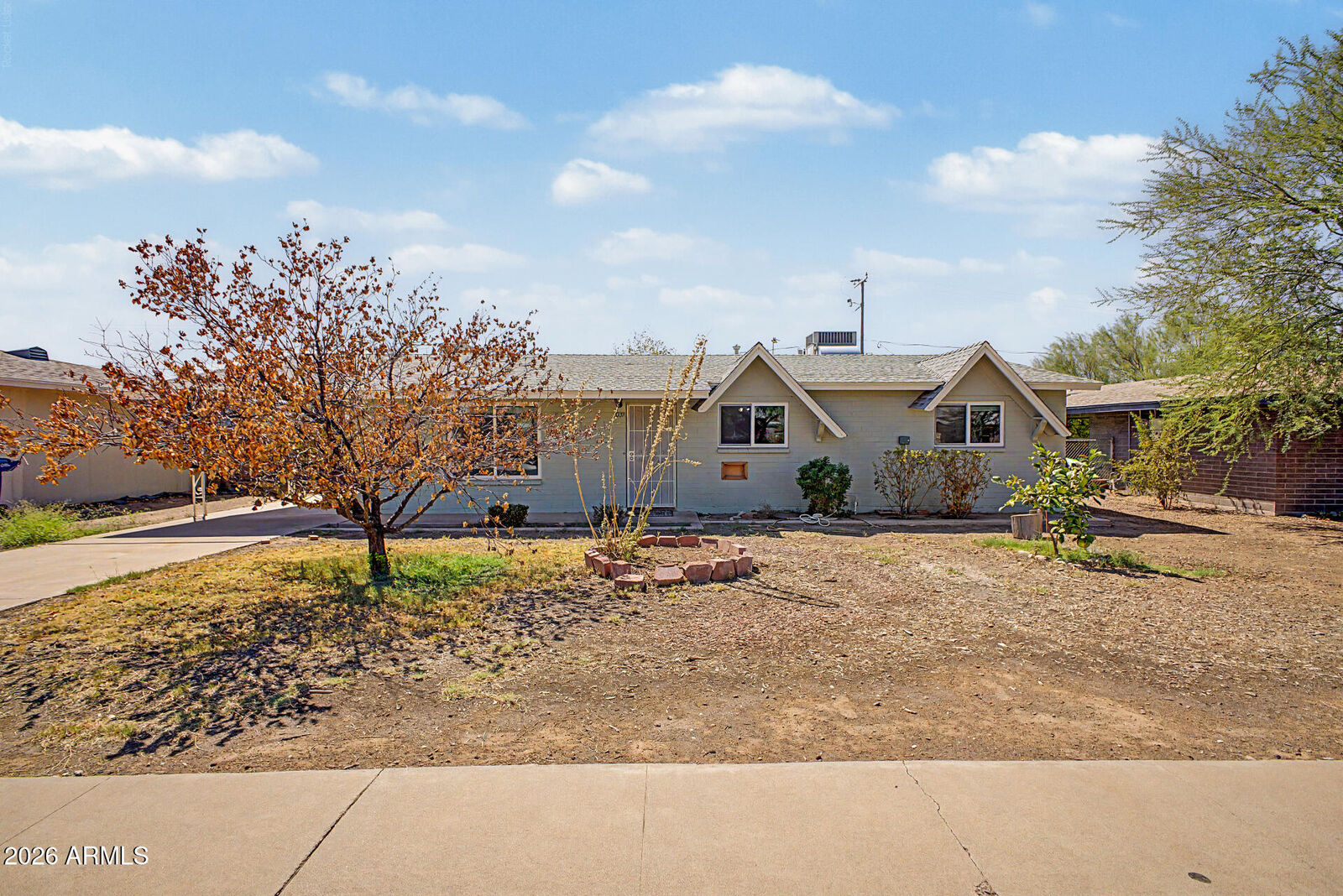 Property Photo:  1031 W 10th Street  AZ 85281 