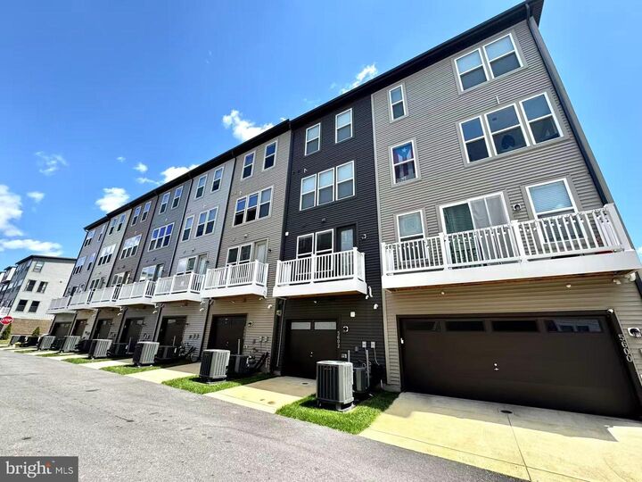 Property Photo: 5602 Little Branch Run MD 20782
