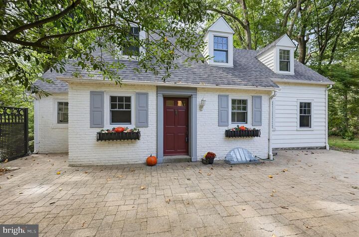Property Photo: 333 W Fifth Street PA 19063