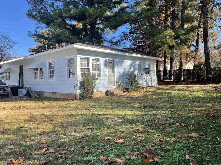 Property Photo:  1107 Reynolds St Street  AR 72830 