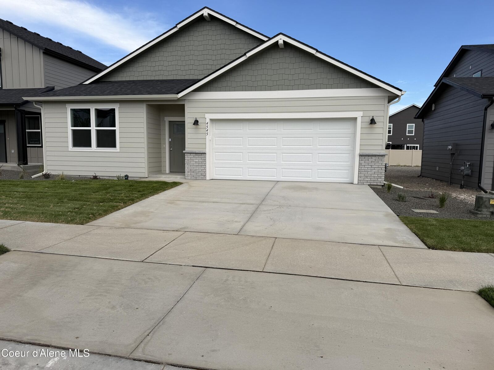 Property Photo:  4545 E Rare Fox Ave  ID 83854 