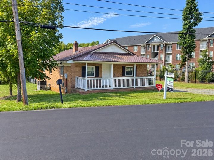 Property Photo:  1231 Bradford Heights Road  NC 28054 