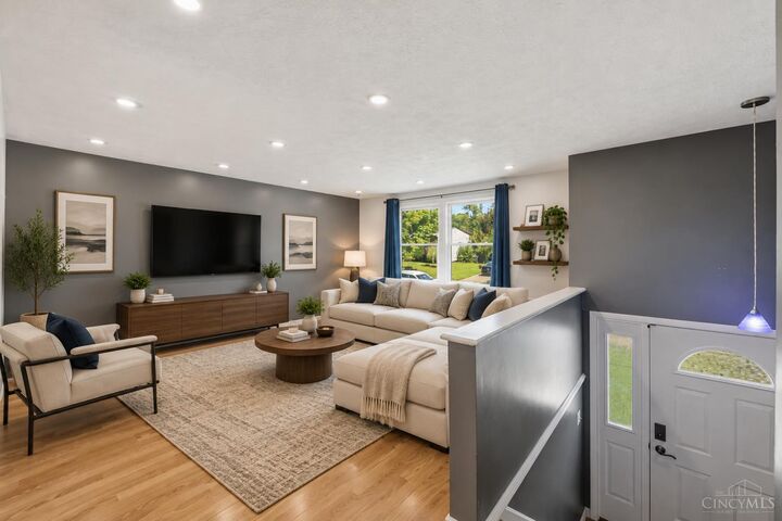 Property Photo:  487 Brunswick Drive  OH 45240 
