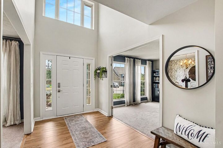 Property Photo:  7147 King James Court  OH 45247 