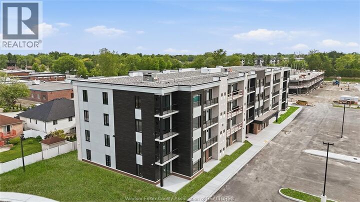 Property Photo:  595 Lilymac 102  ON N6E 3N7 