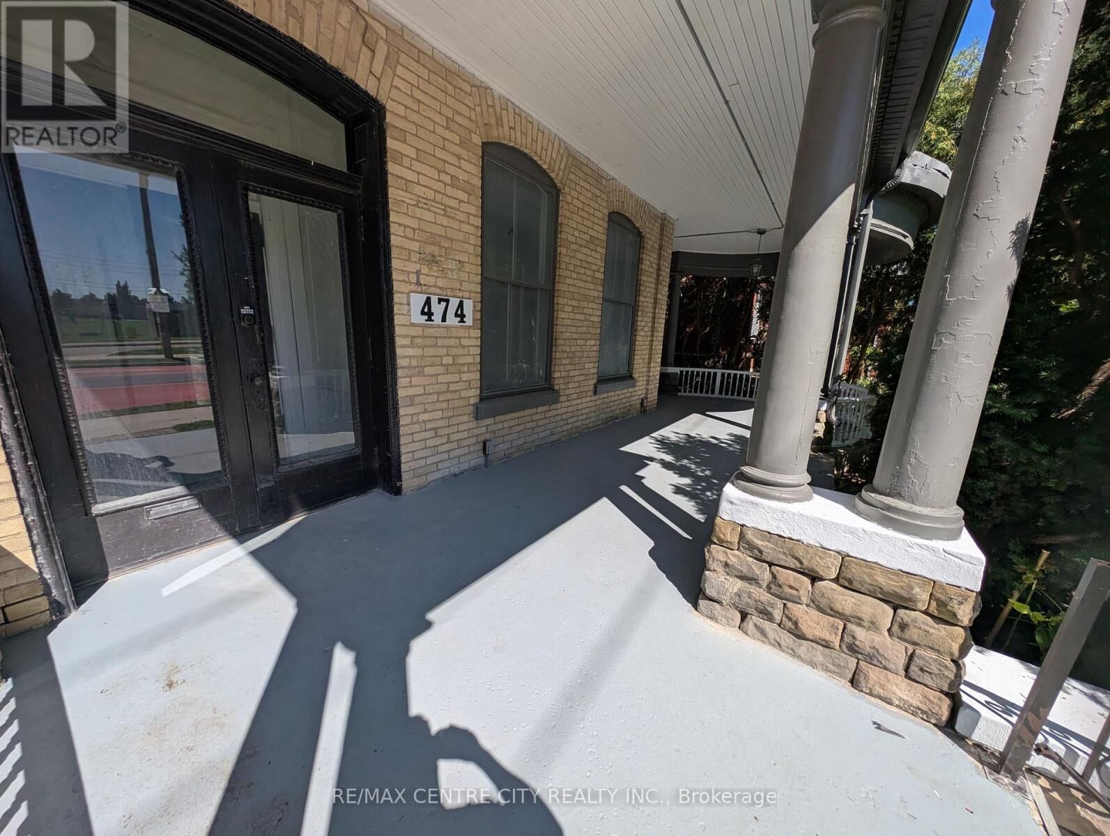 Property Photo: 474 King Street 1 ON N6B 1T1