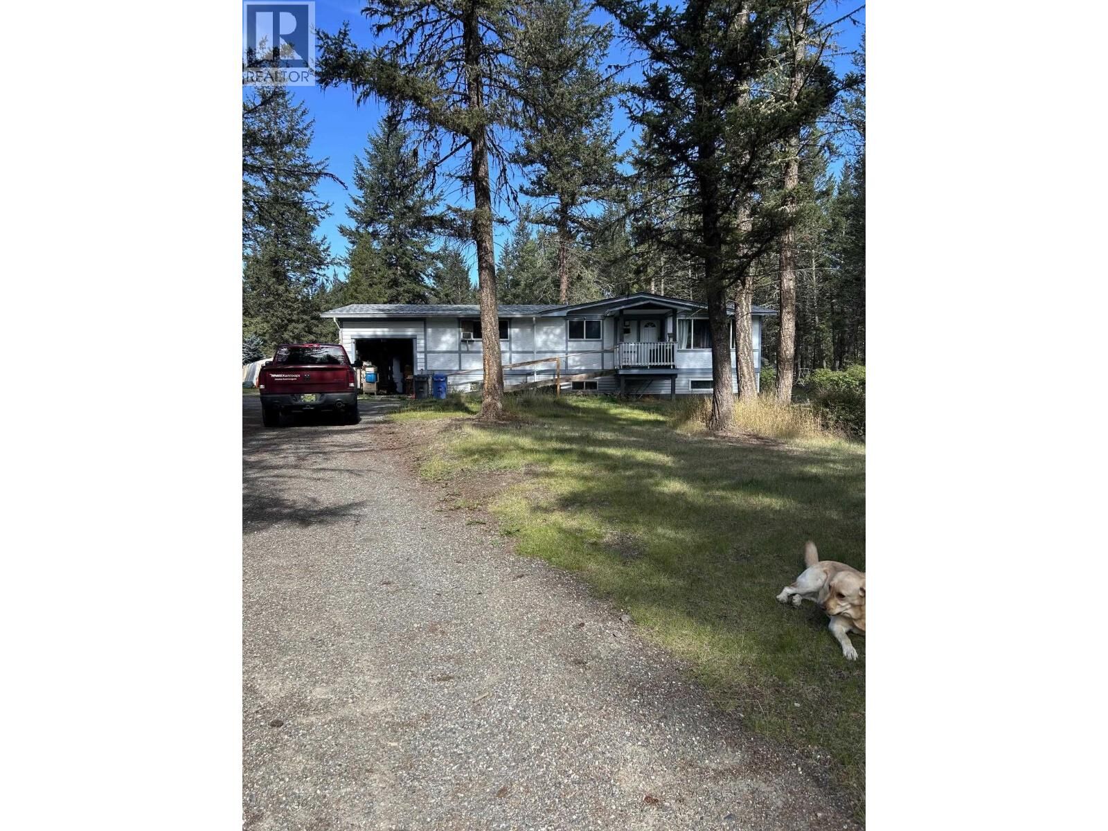Property Photo:  5044 Easzee Drive  BC V0K 2Z0 